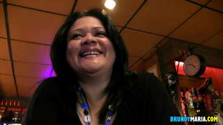 Se tagħmel test xufftejn kbar, msaħħna biex il-ħabib fuq, u spiss polvazo