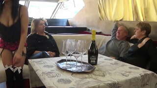 Ancilla Facere Omnia....