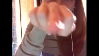 Hakim olmaya ve bana kötü davranmaya hazır mısın? Gel beni gör, domuz bekleyemem